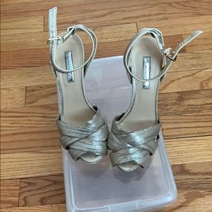 H by Halston Gold Shimmer Strap Heels Sz 6.5